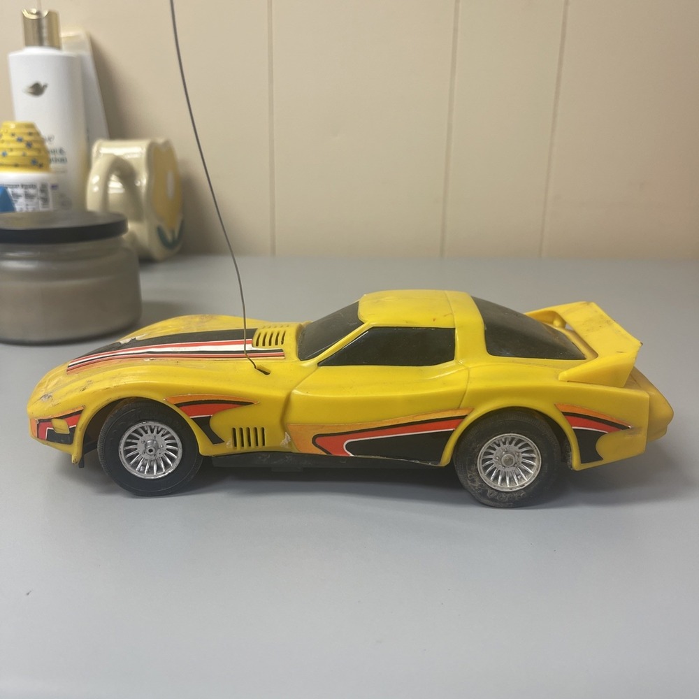 Vintage Corvette Stingray Remote Controlled Car-no Remote Sold As Is
